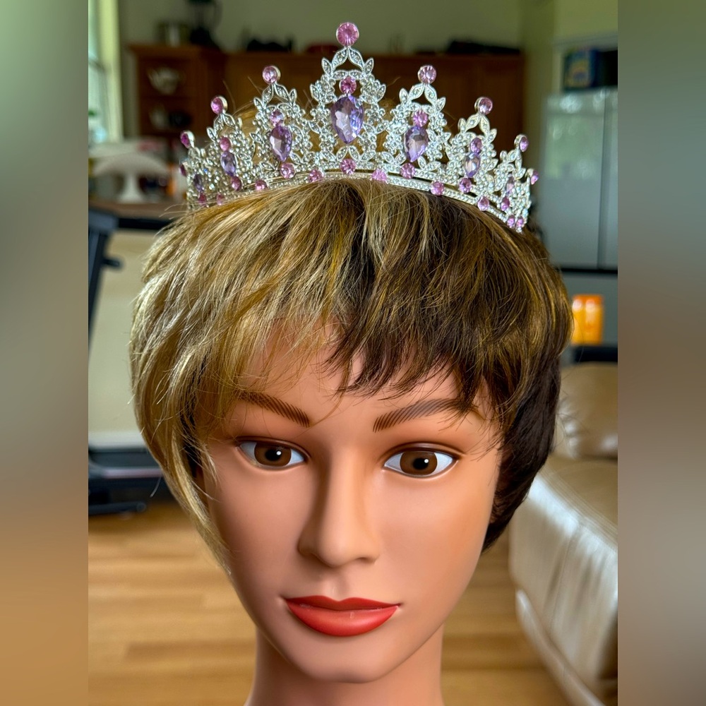 Elegant Silver Tone Tiara with Light Lavender and Clear beads. New in packaging!